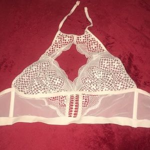 VICTORIAS SECRET COCONUT WHITE BRALETTE HIGH NECK